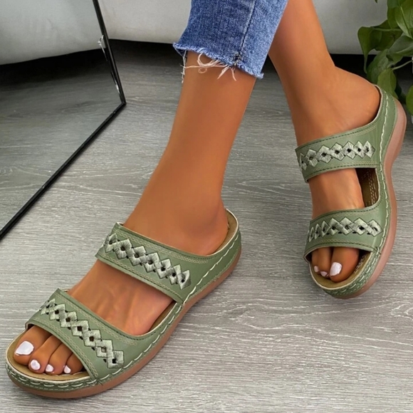 Shoes - Green slides